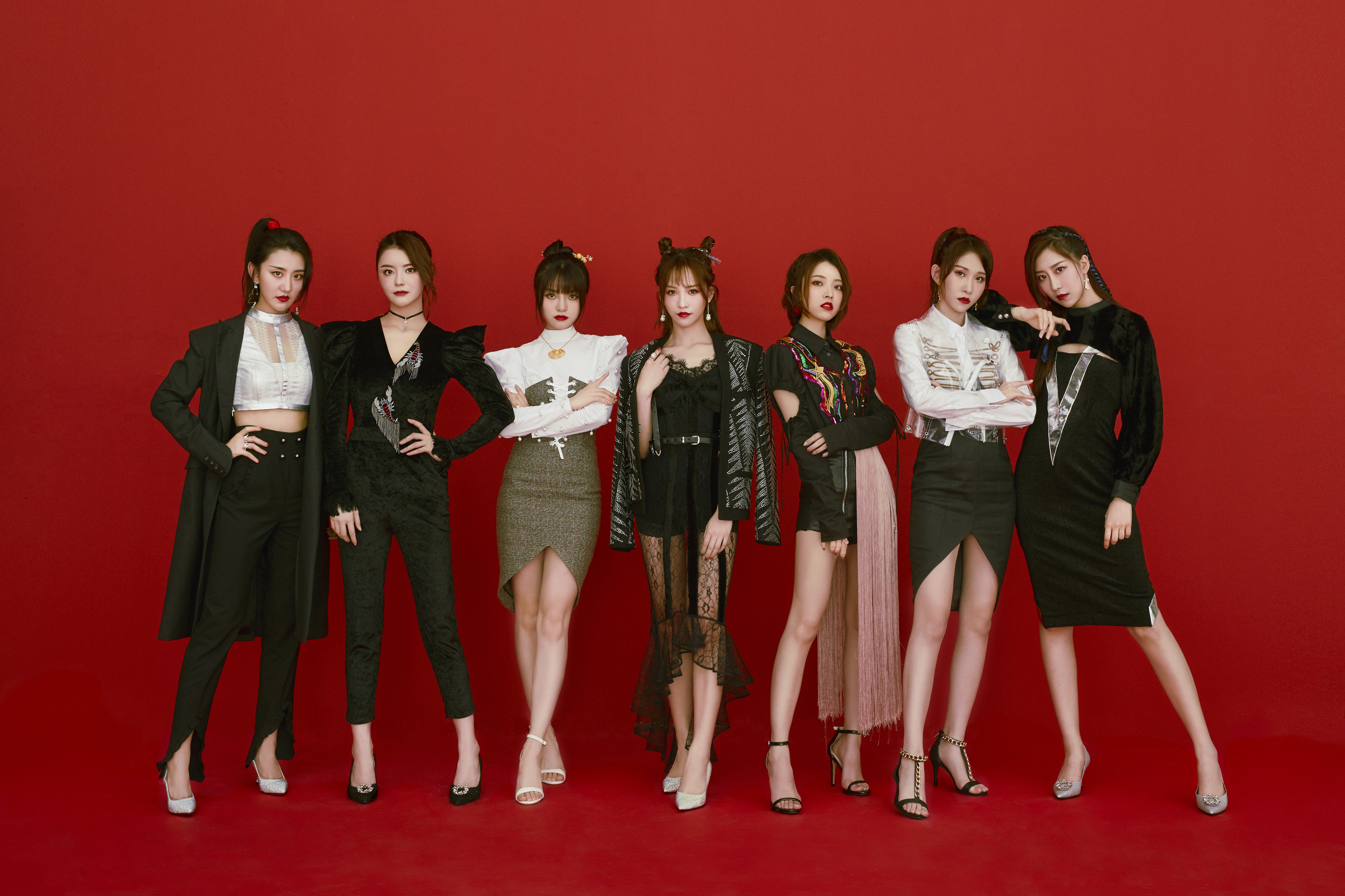 g是由齐鼓文化基于互联网全民造星平台新模式,推出的"亚洲首个电子