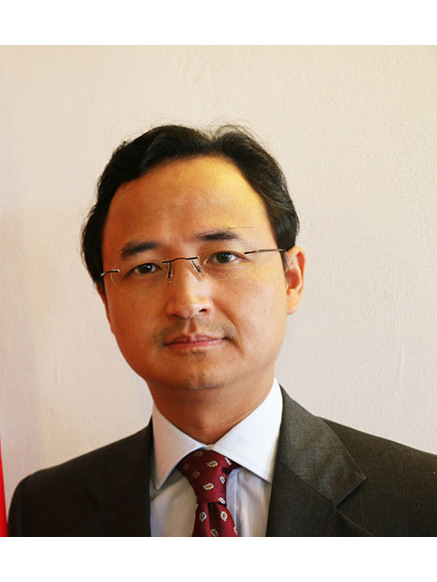  p>张吉明,男,1969年9月生,大学毕业,中共党员,资深外交官, /p> p>