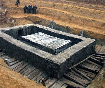 分布于六安王陵区的古墓葬数量已基本探明:总数为36座,分布于23平方