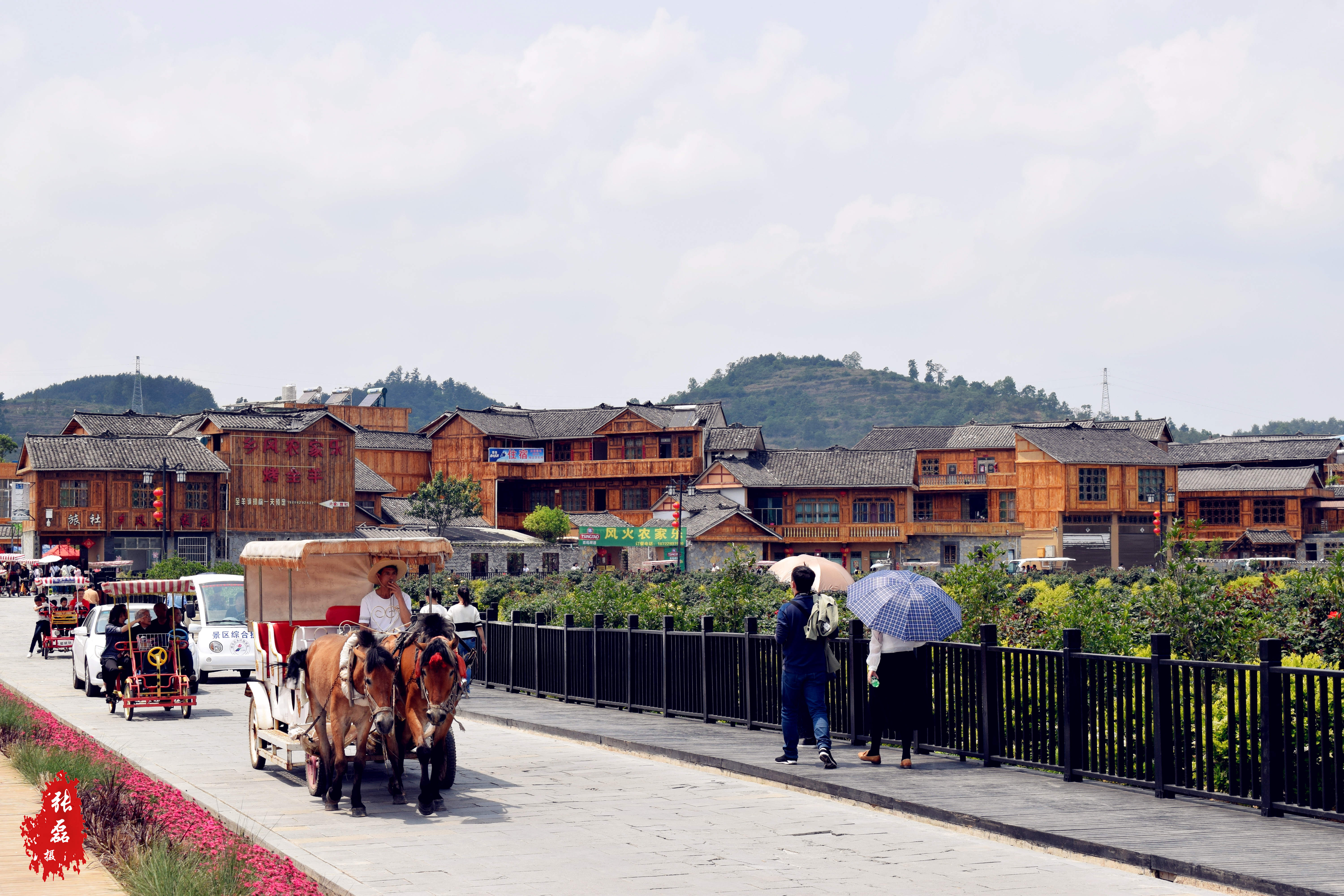 位于惠水县城南好花红镇,距县城15公里,是一个集休闲度假,康体养生