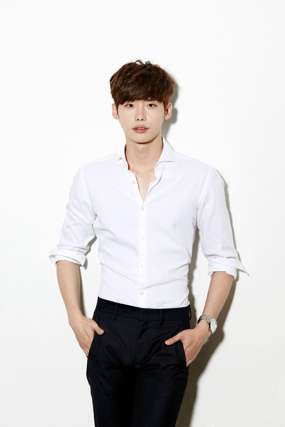  p>李钟硕 i>(         ,lee jong suk) /i>,1989年9月14日出生于京畿