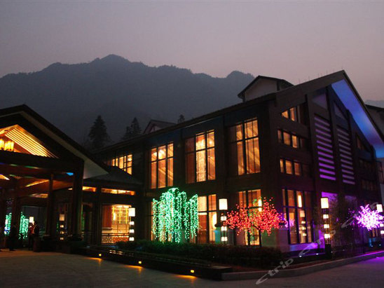 三清山金沙湾假日酒店