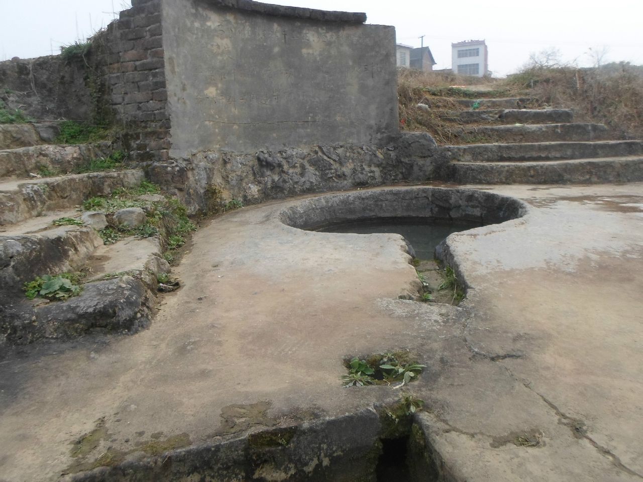  p>双江口村位于湖南省永州市祁阳县文富市镇,因祁水,烟江两条河在村