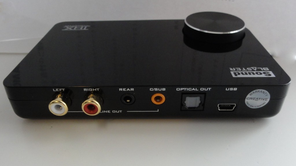 data-lemmaid="706796">模拟信号 /a>通过line out接口输出到 a