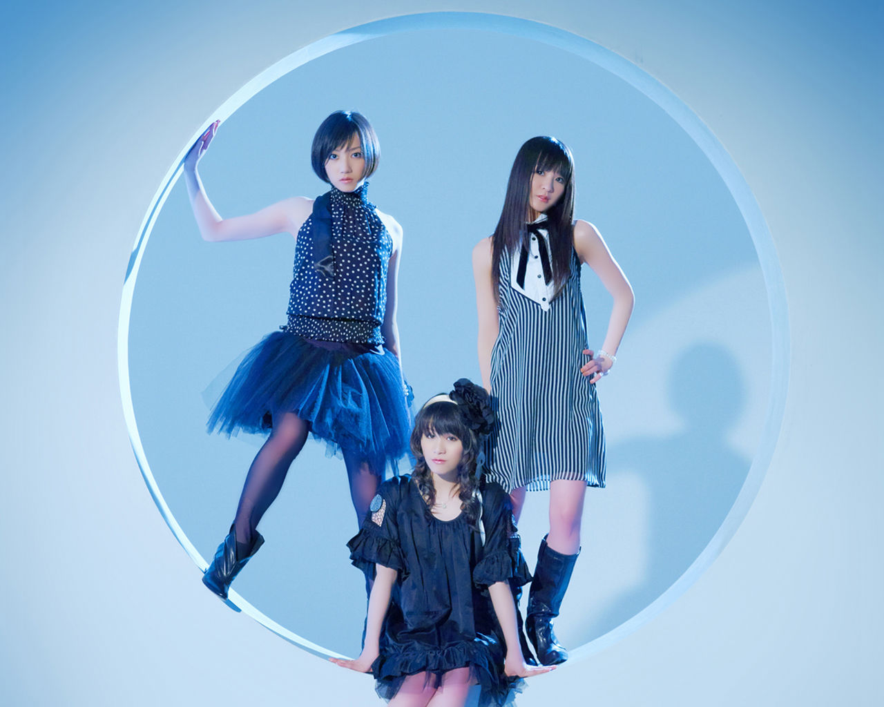  p data-id="gococmd904">perfume(电音香水),由 a target="_blank"