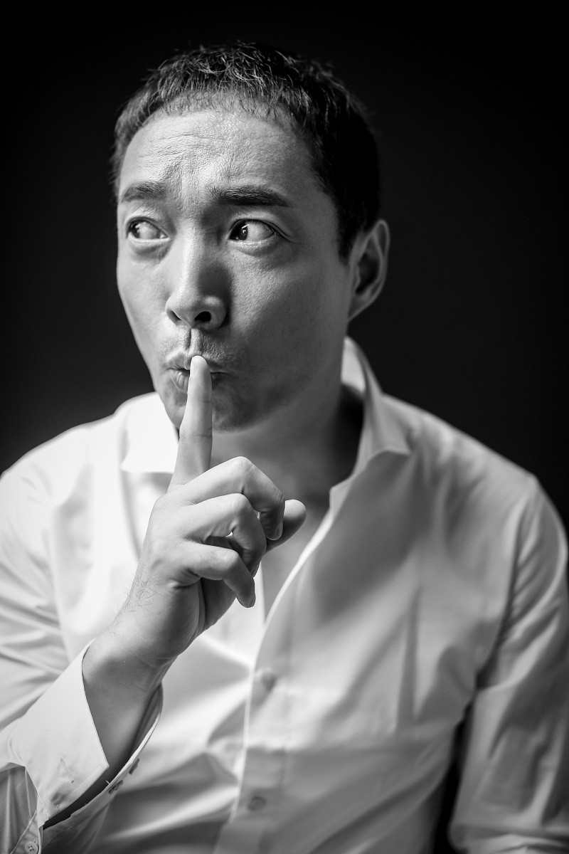 jbq6">李易祥,1973年6月19日出生于河南省郑州市,中国内地影视男演员