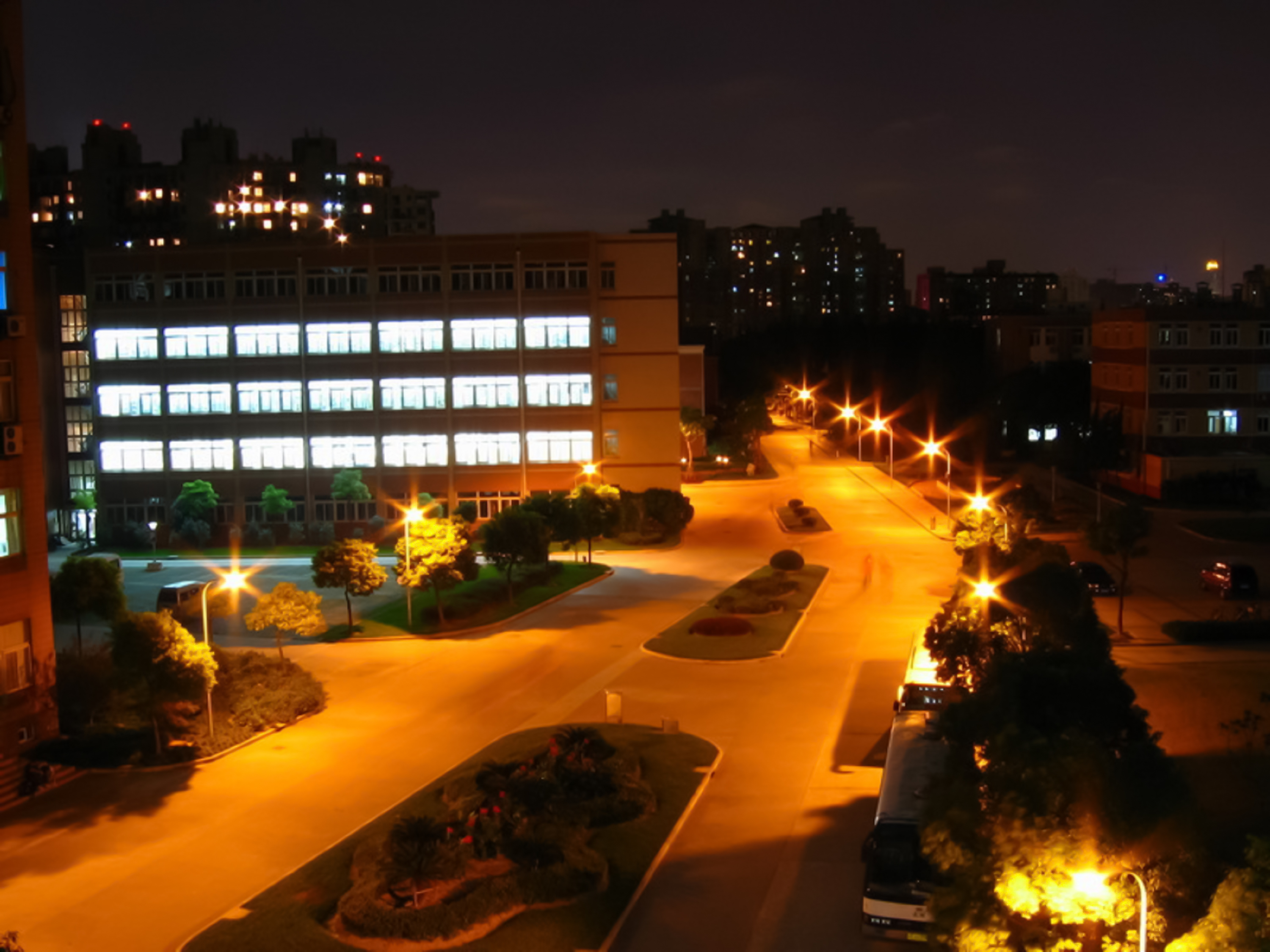 上海大学