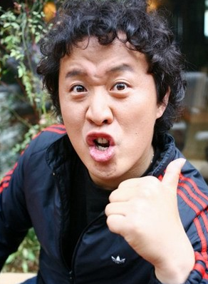  p>郑俊河(jeong jun ha),本名郑埻夏,1971年3月18日出生于韩国首尔