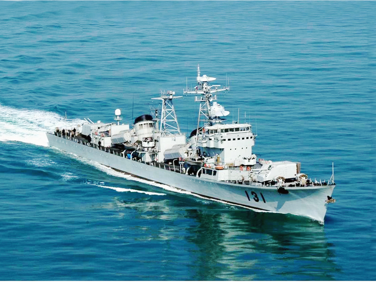 051 destroyer ,北约代号:luda class destroyer,译文:旅大级驱逐舰)