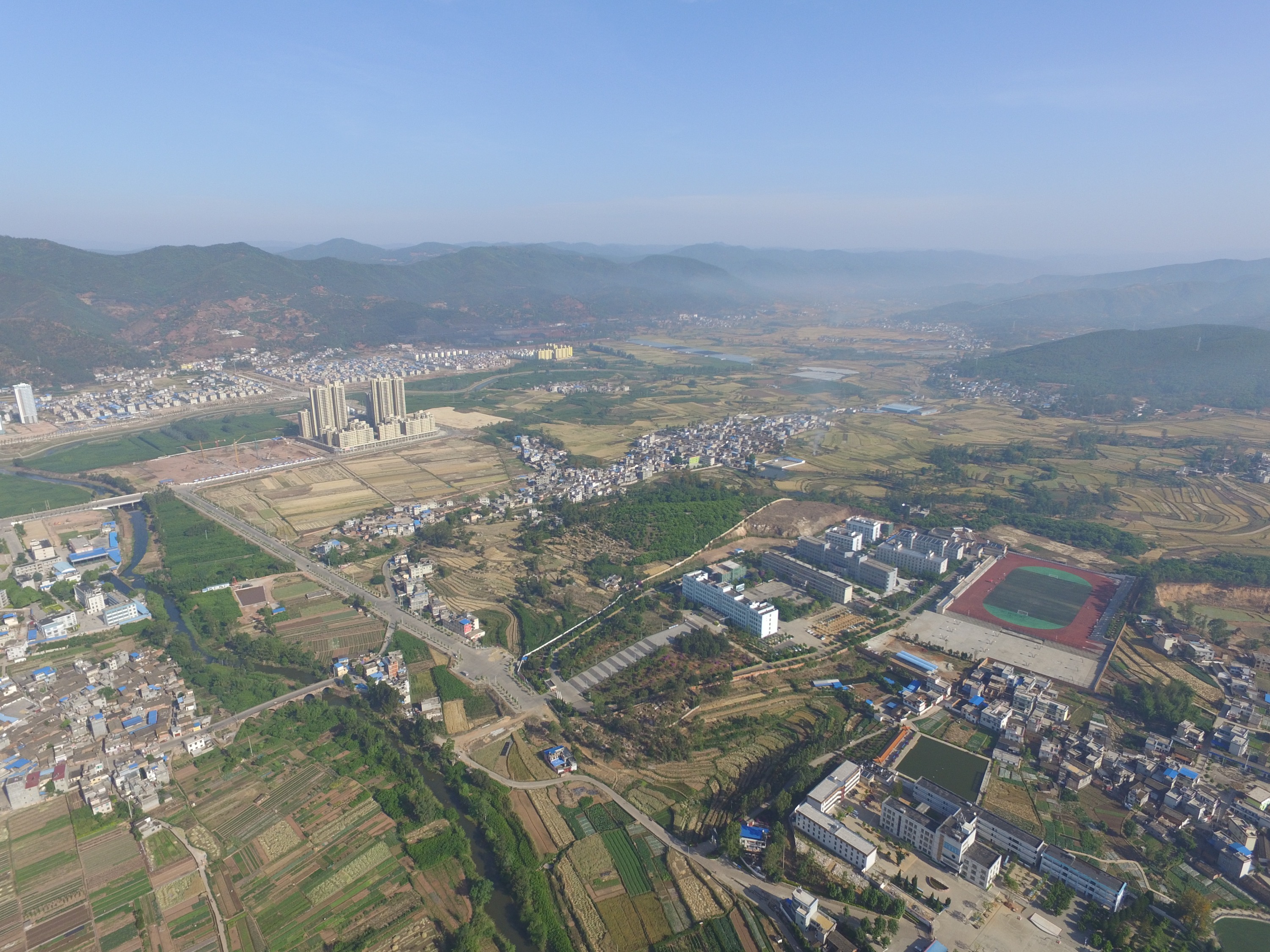  p data-id="go00tqexa0">金山镇,隶属于云南省楚雄彝族自治州禄丰市