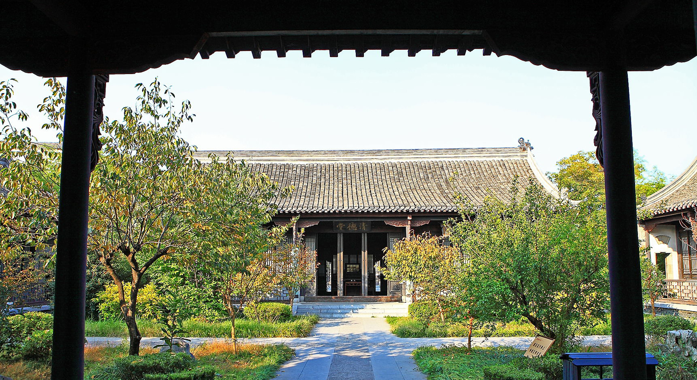  p data-id="gnzltkb6a9">淮安府署,是现存的古代府级官衙建筑,位于