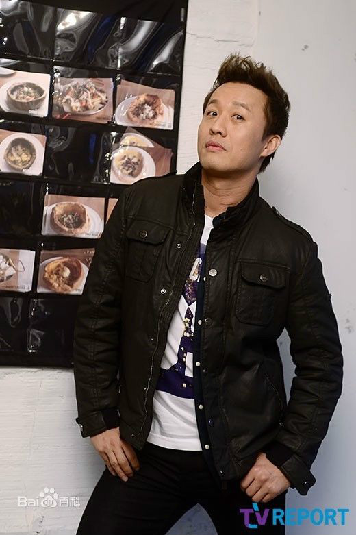  p>郑俊河(jeong jun ha),本名郑埻夏,1971年3月18日出生于韩国首尔