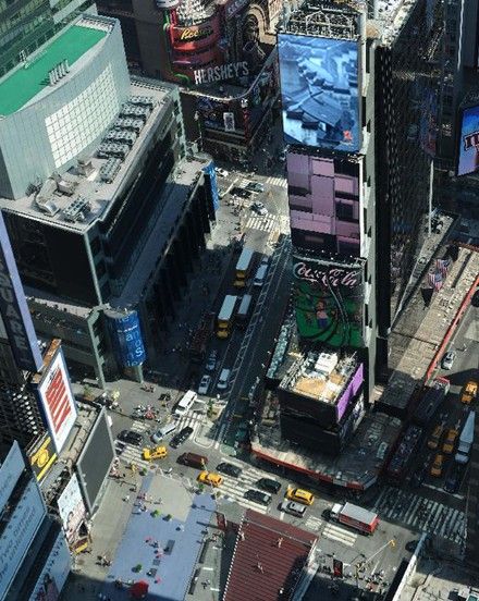 square)是美国纽约市 a target="_blank" href="/item/曼哈顿/635"