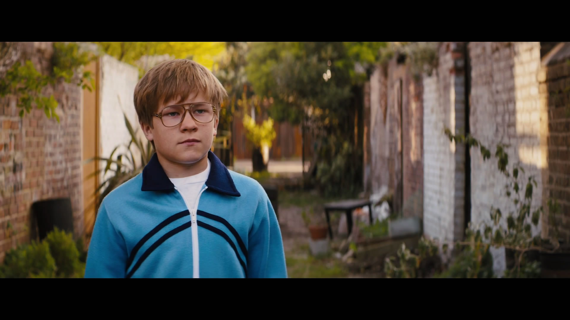  p>《飞鹰艾迪》是由 a href="#" data-lemmaid="4002689">德克斯特