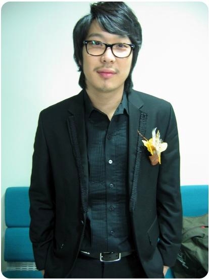  p>河东勋(         ),艺名haha,1979年8月20日出生于德国,韩国歌手