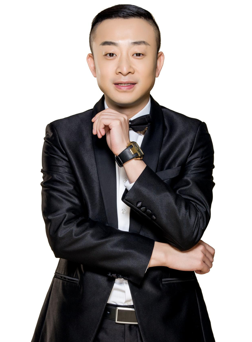 何军,1975年7月7日出生于吉林省长春市,中国内地影视,相声,小品男演员