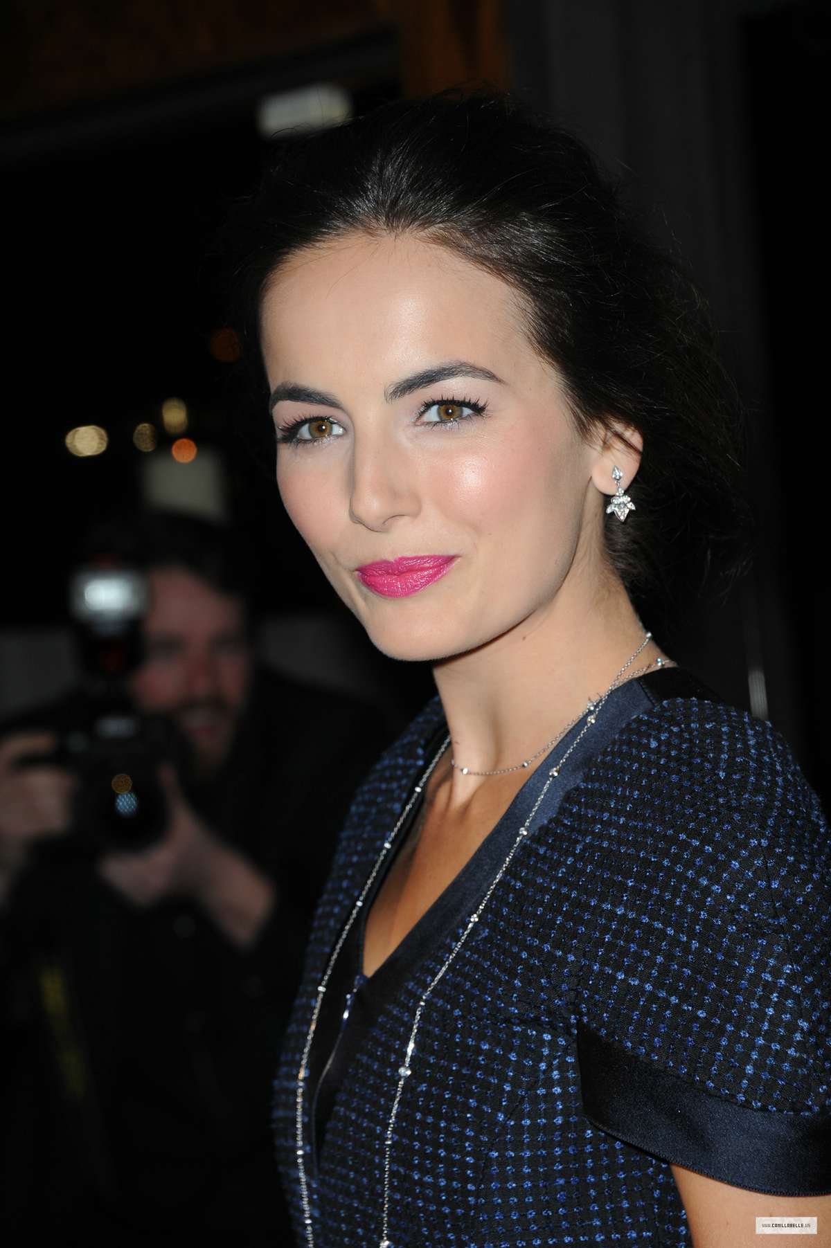 belle),1986年10月2日出生在美国加利福尼亚,美国影视演员