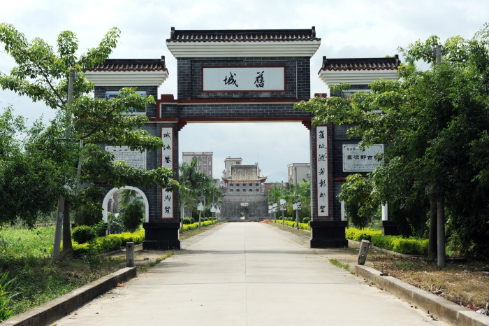  p>长坡镇旧城村,是电白郡,县治所和高州,高州路,高州府治所的遗址