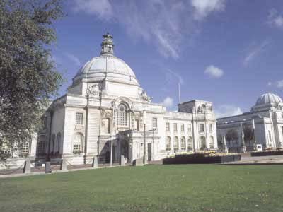  p>卡迪夫大学(英语:cardiff university,威尔士语:prifysgol