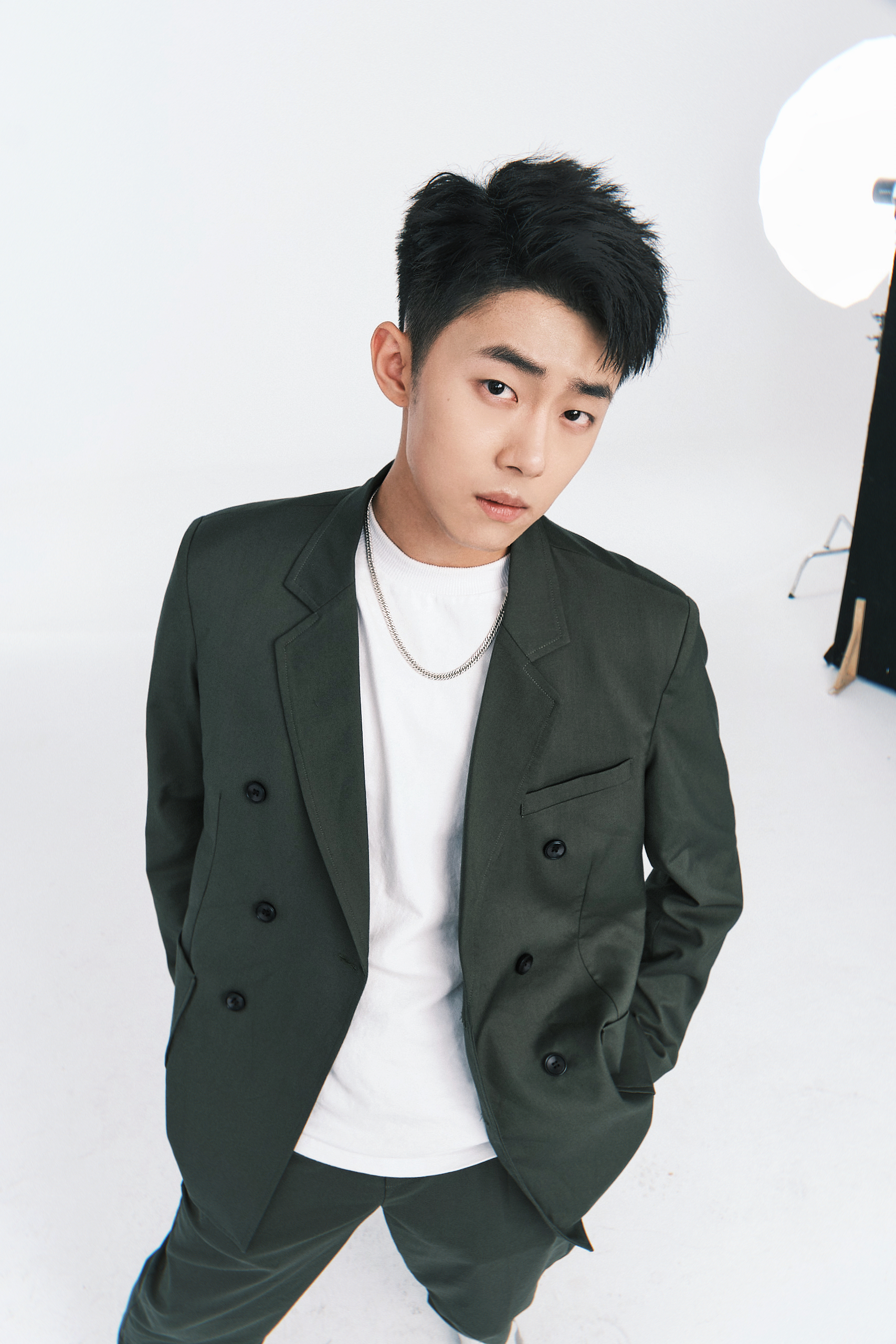 ">刘浩群,中国内地 a target="_blank" href="/item/男演员/24278845"