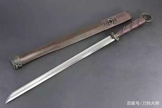 三国时期汉剑与环首刀的地位不可同日而语，环首刀只是士兵的佩刀_百科TA说