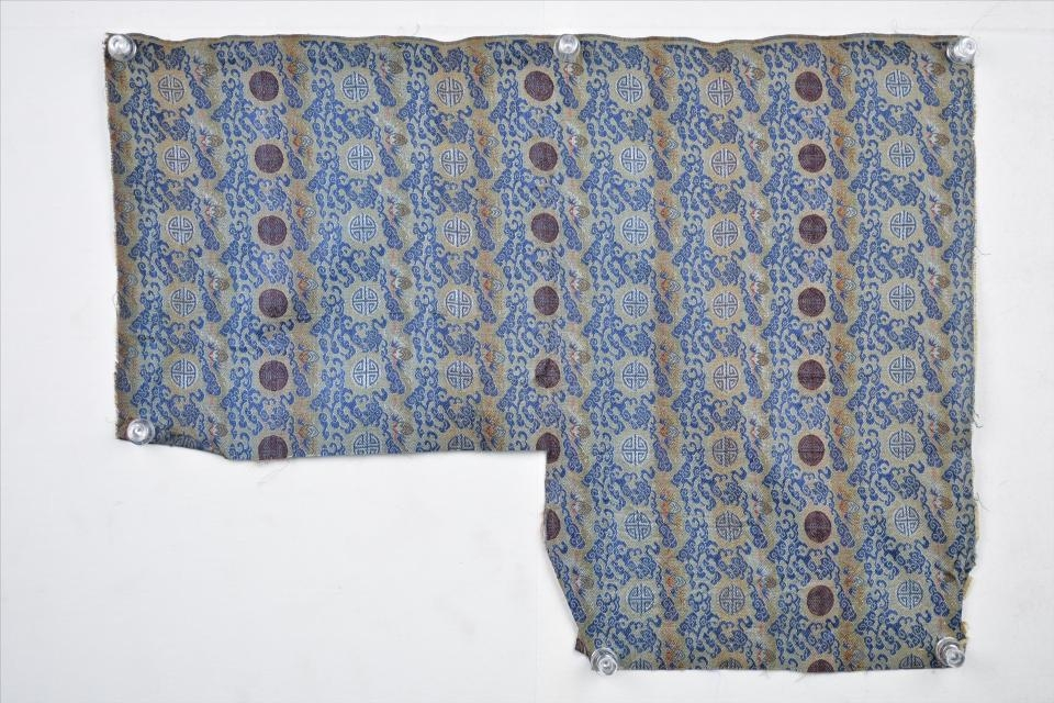 清蓝地团花云纹锦