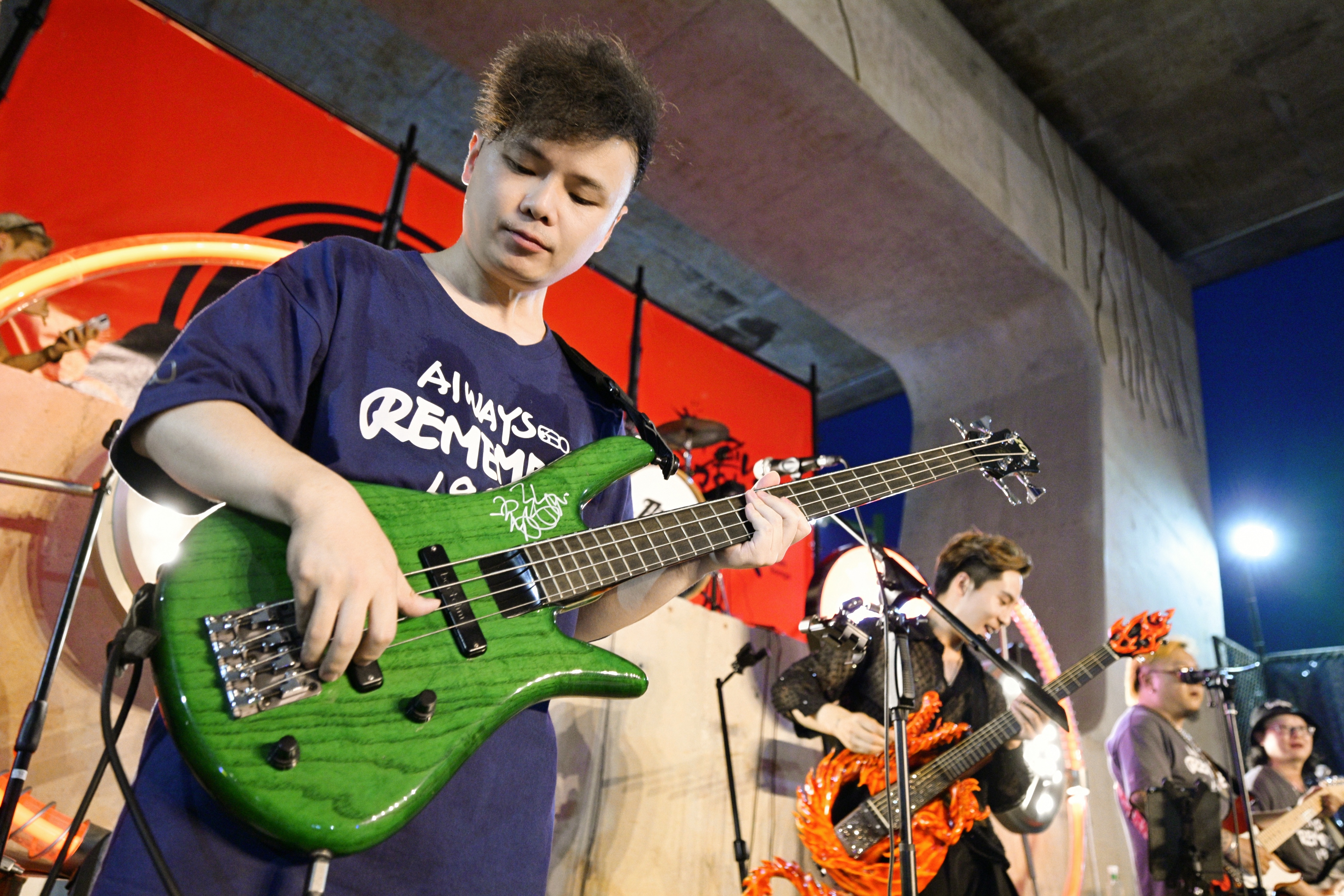 tag">张颖,1983年2月13日出生于重庆,中国内地音乐人,中国