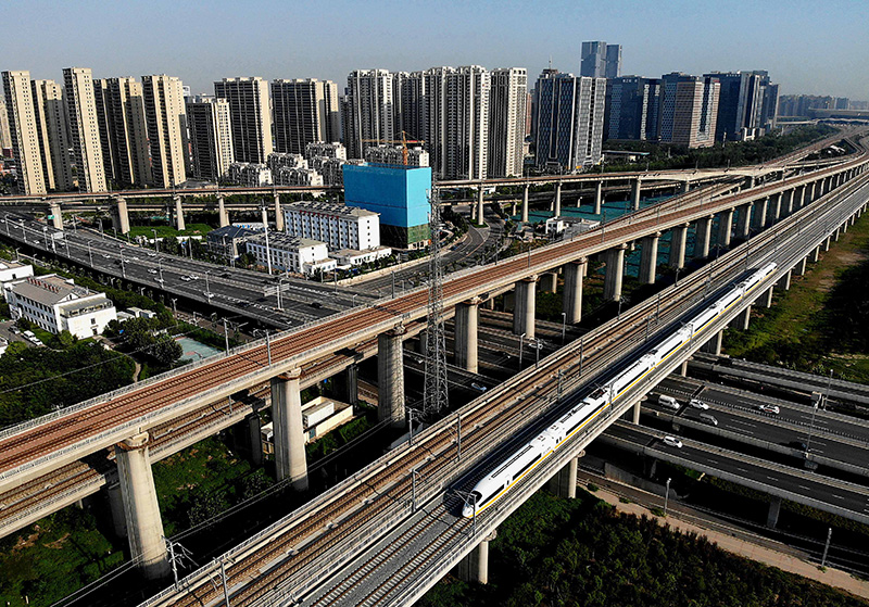 high-speed railway),简称郑阜高铁,是中国境内一条连接河南省郑州市