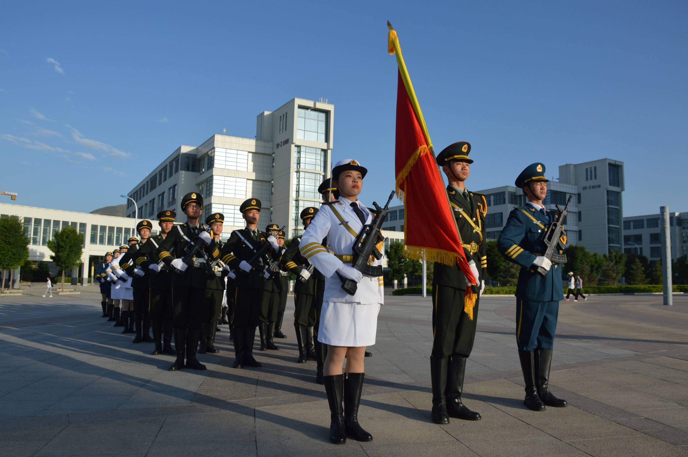 青海师范大学国旗护卫队