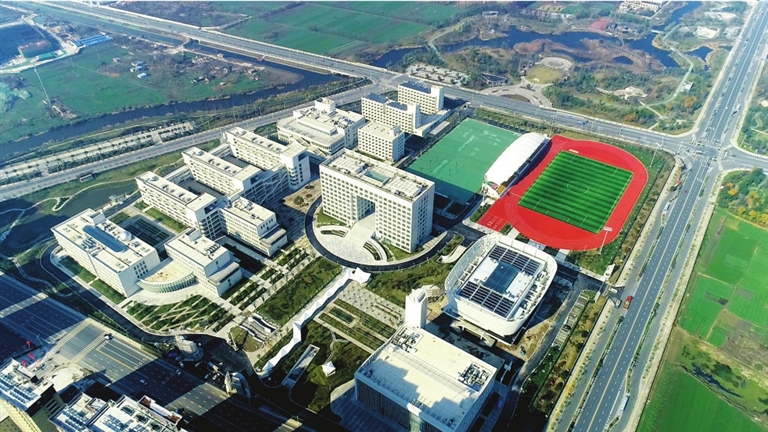 江苏省泰兴中学