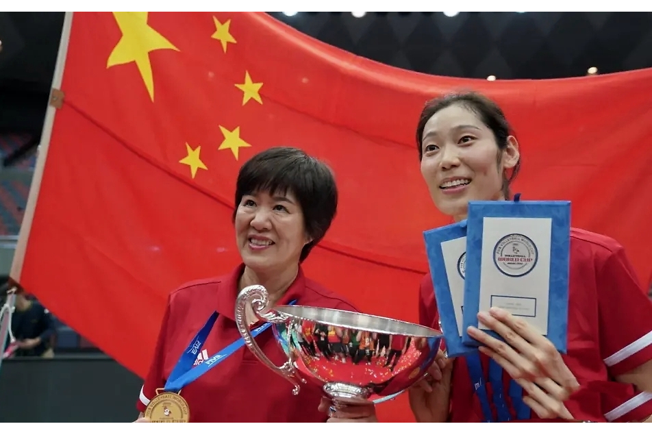 target="_blank" href="/item/中国国家女子排球队/1134805" data