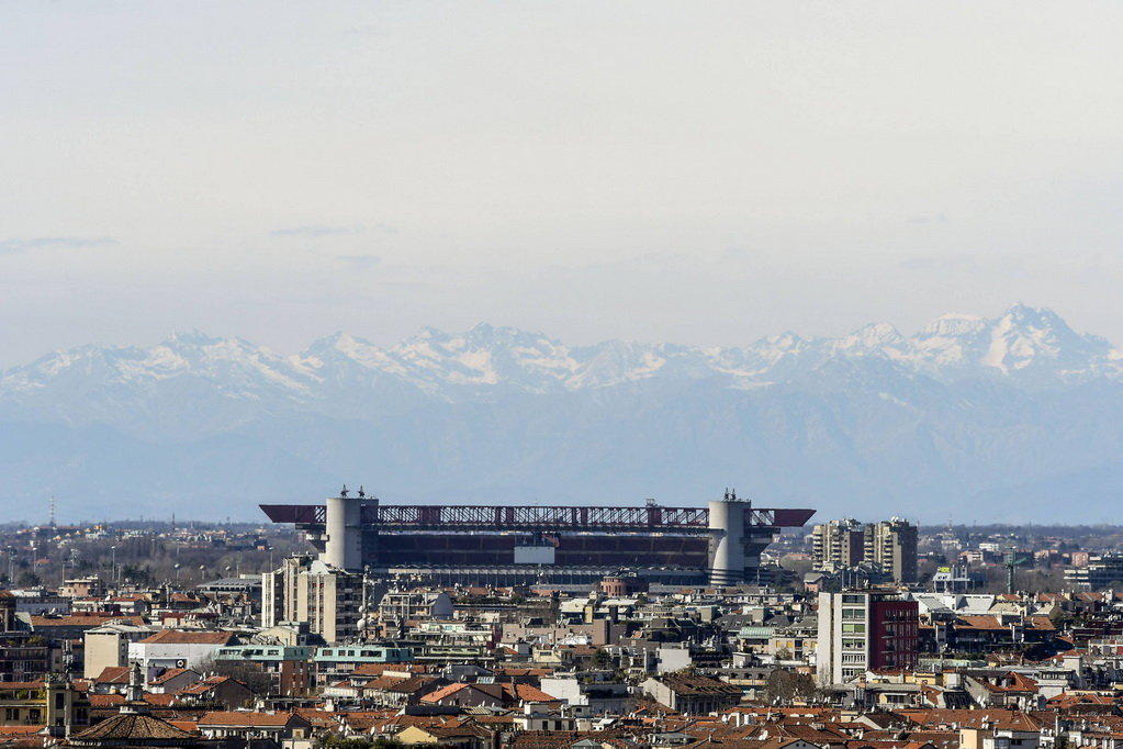  p>朱塞佩·梅阿查球场(stadio giuseppe meazza),又名圣西罗球场(san