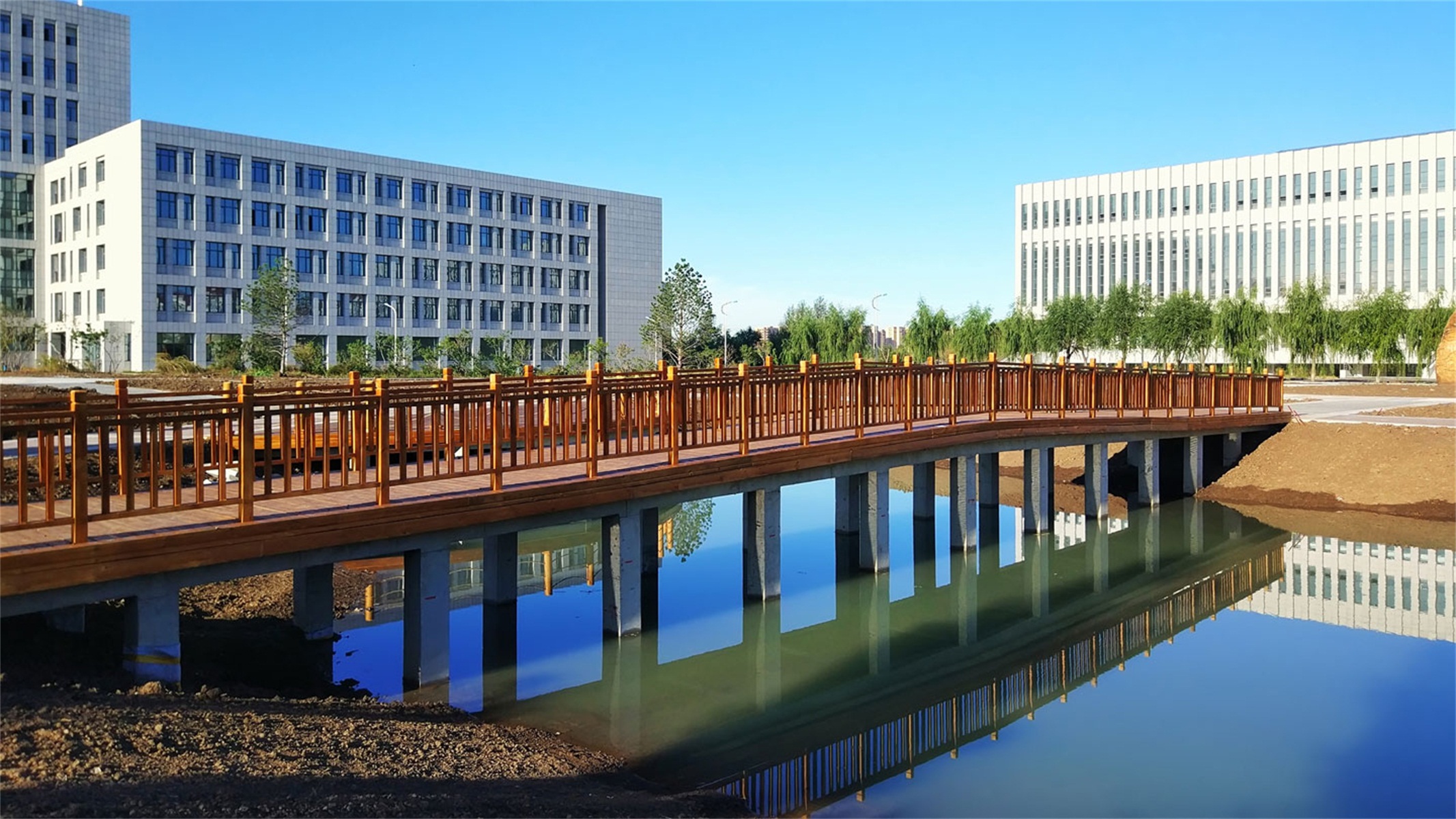 东方学院(east university of heilongjiang),坐落于黑龙江省哈尔滨市