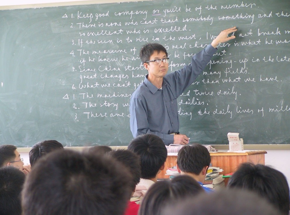  p>金升烈,男,1950年10月出生,天门中学教师,特级教师,教龄34年.
