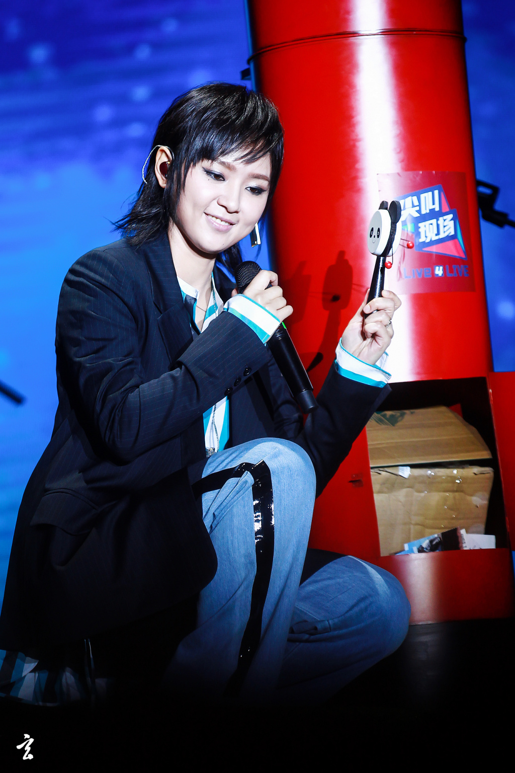  p>周笔畅,1985年7月26日出生于湖南省长沙市,华语流行乐女歌手,词曲