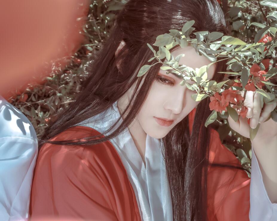  p>kenn王爷是coser之一,昵称:rabid(笔名)kenn王爷,啃啃,啃爷等,1988