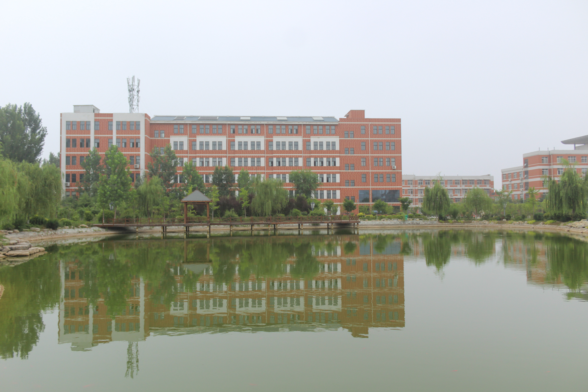  p>开封文化艺术职业学院位于河南省开封市,是一所经 a target="
