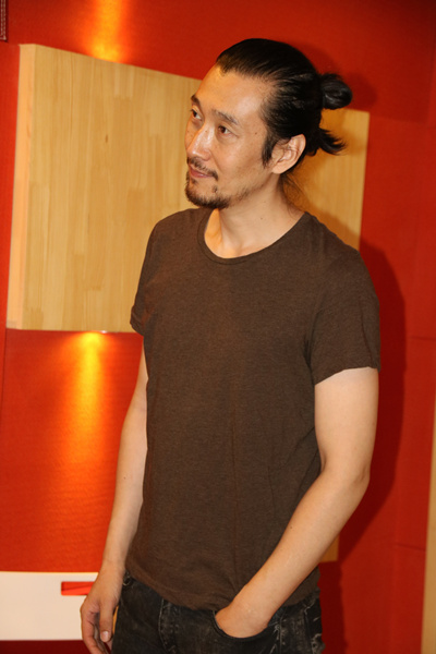  p>满江,1973年1月9日出生于北京市,中国内地流行乐男歌手,音乐制作人