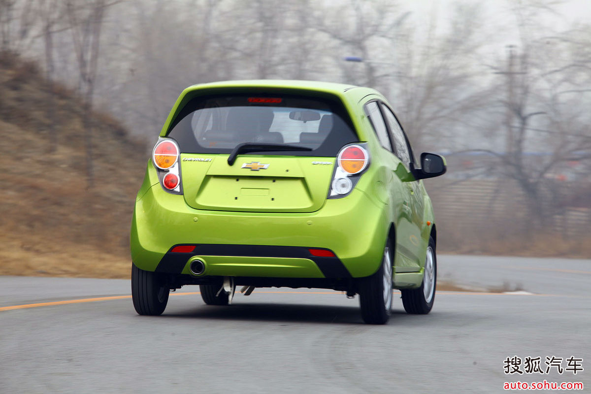  p>雪佛兰斯帕可(spark)是上海通用汽车雪佛兰推出的首款1.