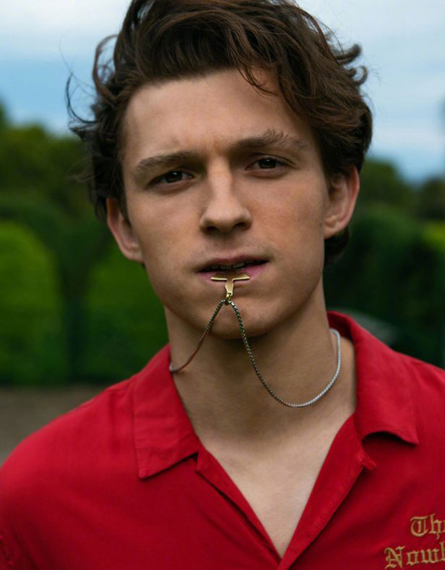 p>汤姆·赫兰德(tom holland),1996年6月1日出生于英国英格兰泰晤士