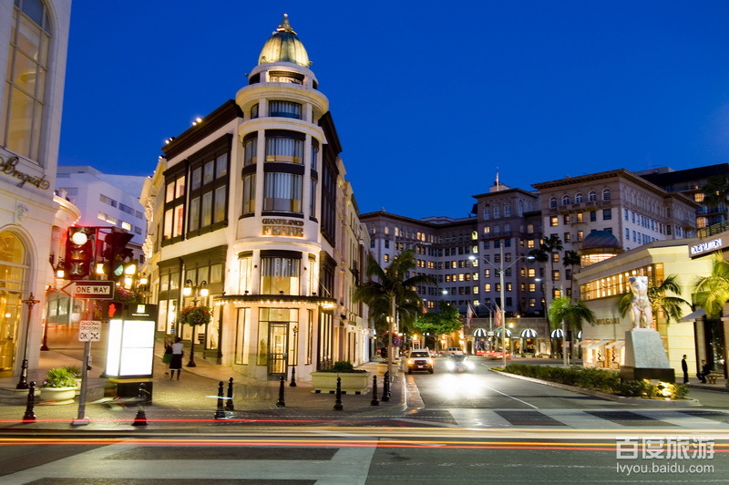 也是美国西部最大的城市,常被称为"天使之城"(city of angels)