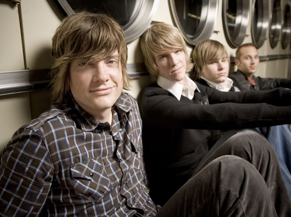 1hl4h1">starfield(粒子)是来自manitoba省winnipeg市的一支福音乐队