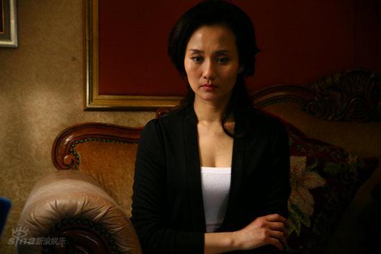  p>李颖,1966年4月15日出生于上海市,中国内地女演员.