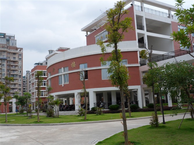 福建福清滨江中学