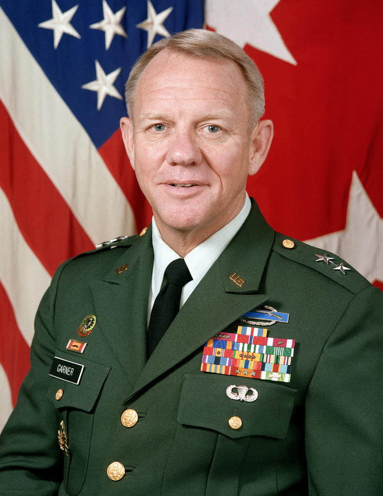  p>杰伊·加纳(general jay garner),美国退役中将.