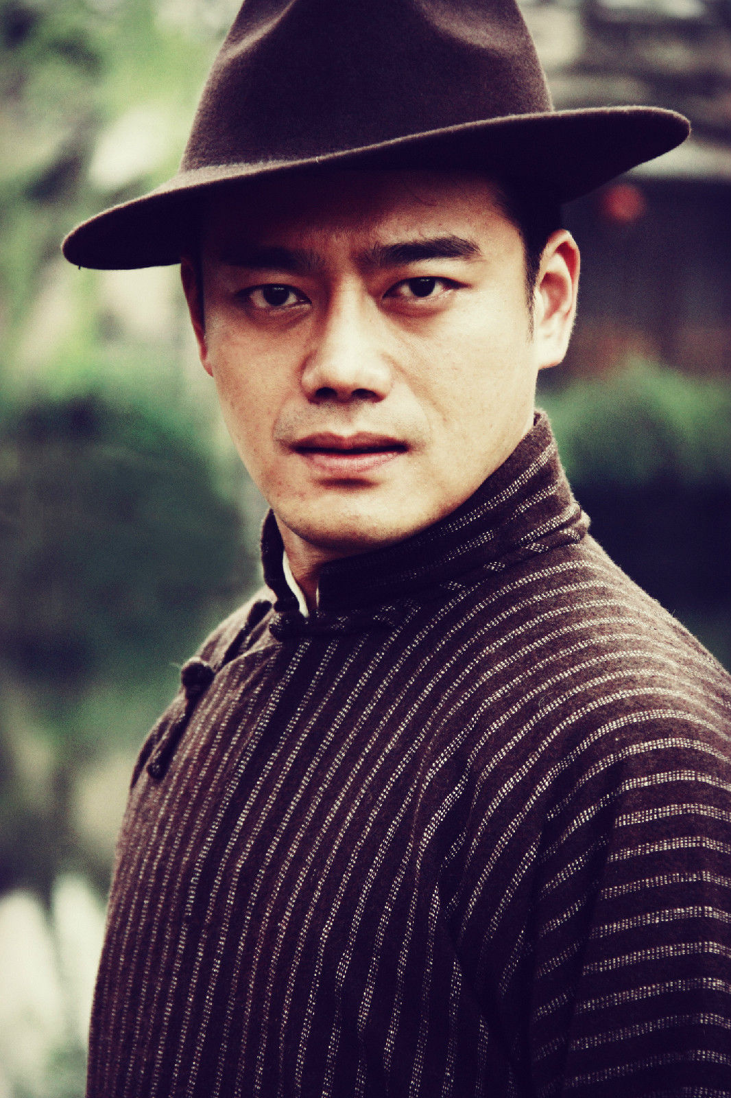 李锋,1982年10月12日出生于山东省济南市,中国内地影视男演员,毕业于