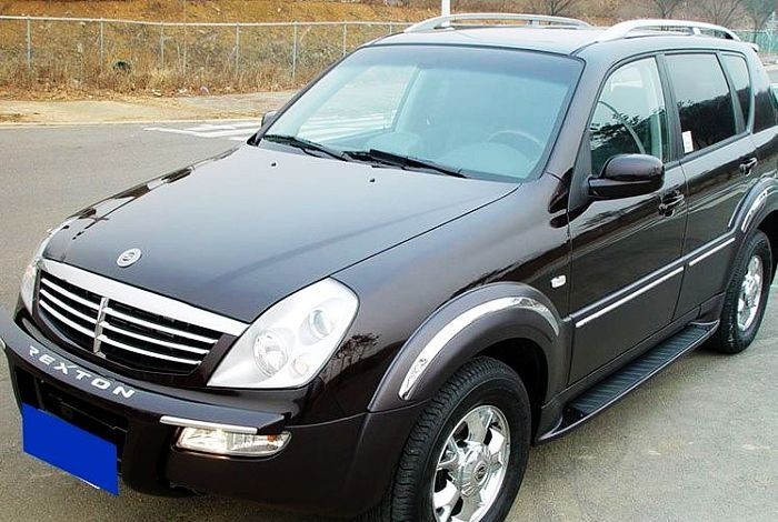 此次投放的韩国双龙rexton多用途四驱越野车,售价24.98-38.