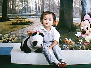  p>邓莎,1985年12月8日出生于湖南株洲,中国内地女演员.