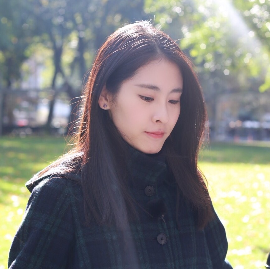  p>张碧晨(diamond),1989年9月10日出生于天津市,中国内地流行乐女