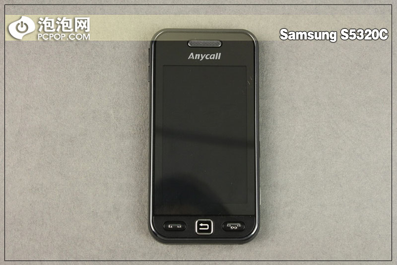  p>三星s5230c采用了镜面直板全触屏的设计风格,104×53×11.